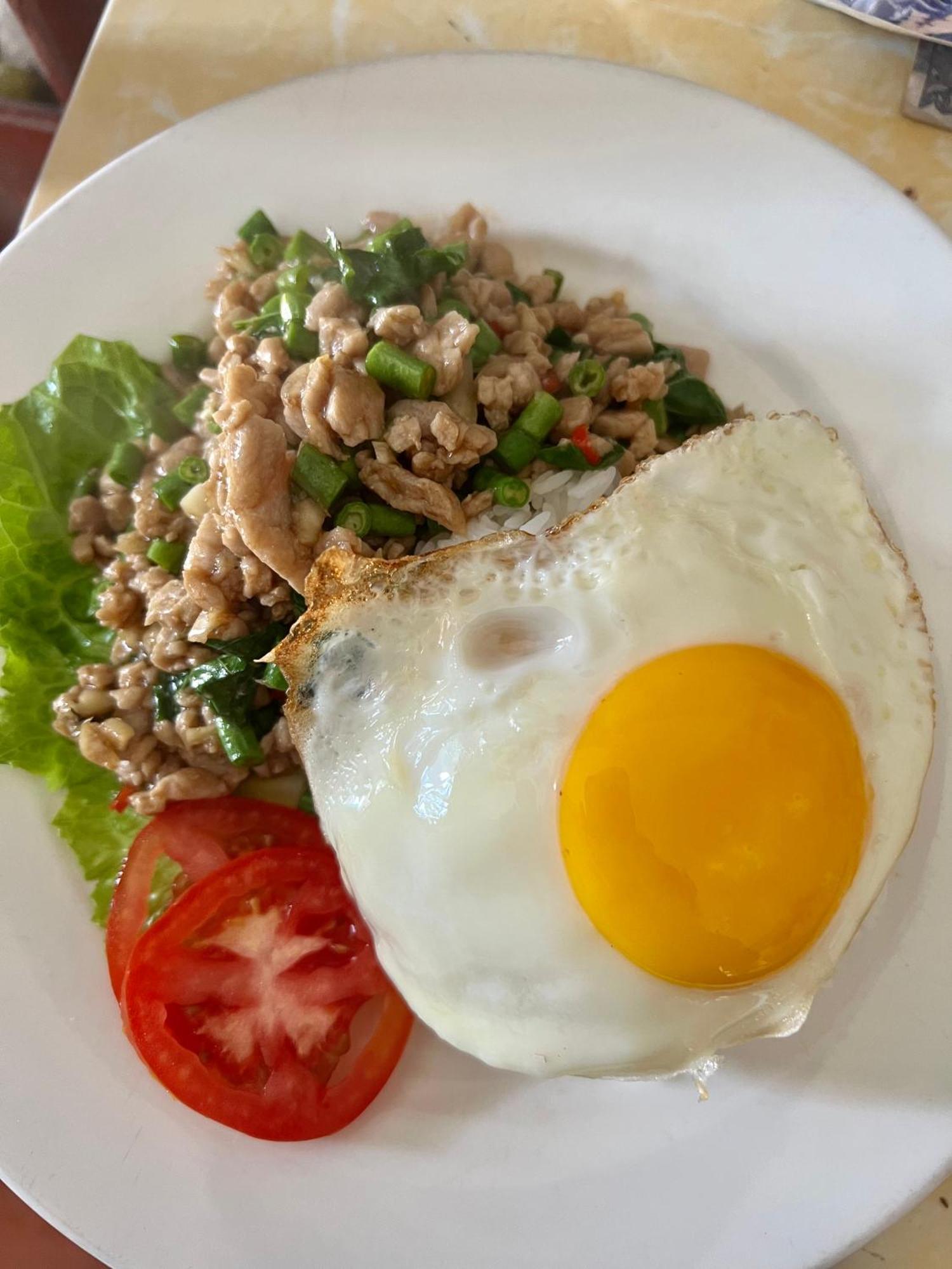 Ing Ing Guesthouse Koh Rong Sanloem Esterno foto