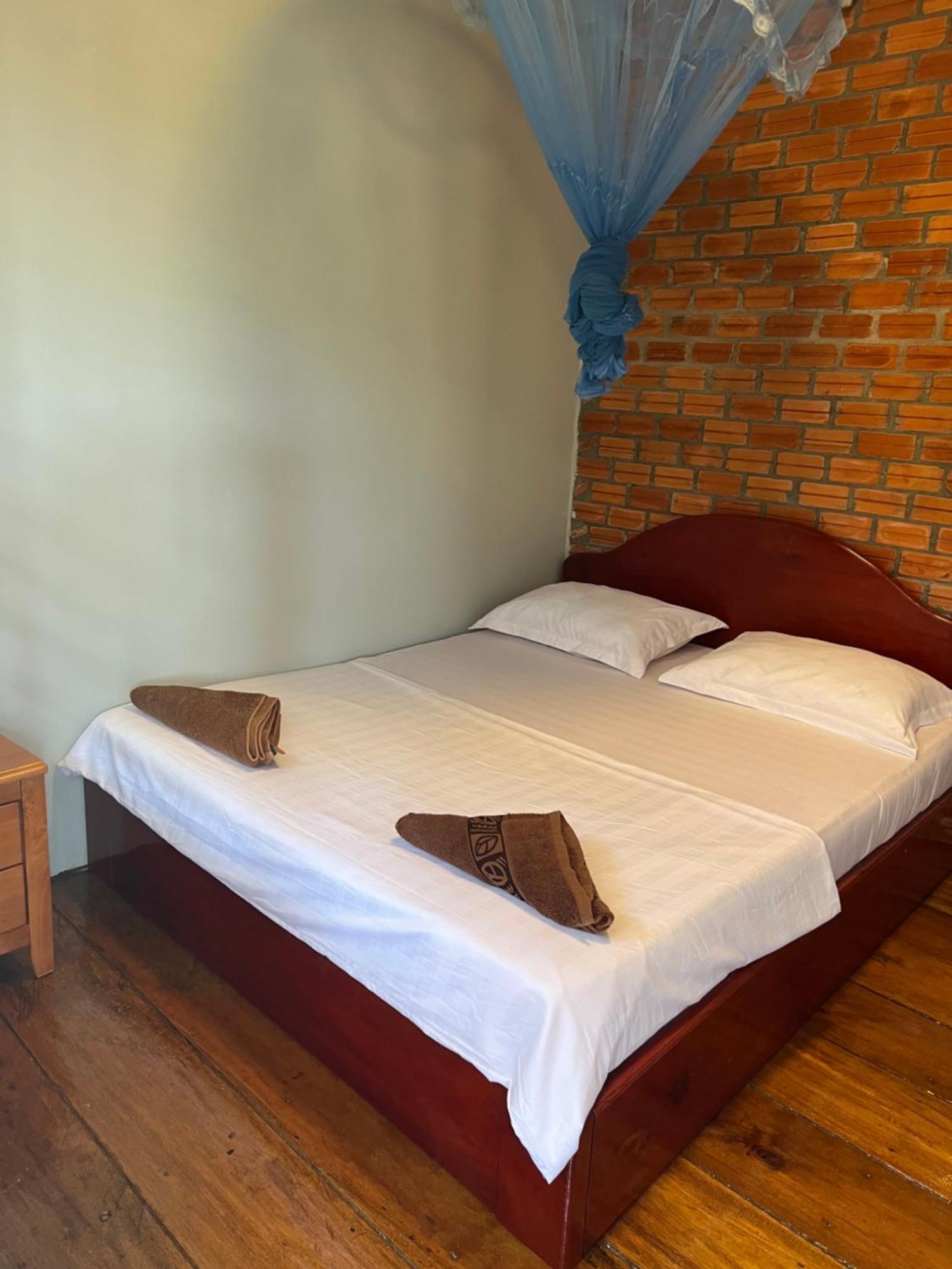 Ing Ing Guesthouse Koh Rong Sanloem Esterno foto