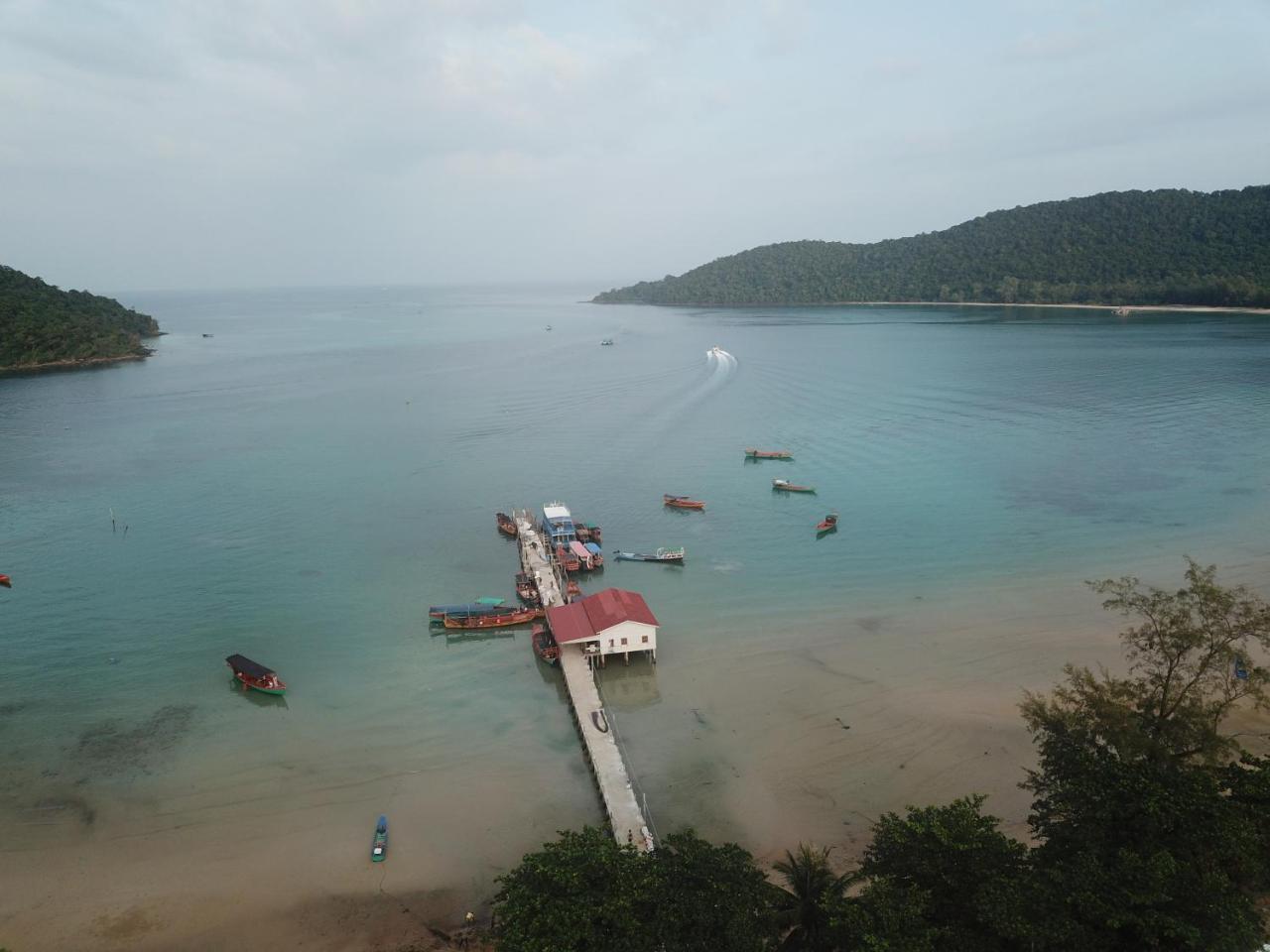 Ing Ing Guesthouse Koh Rong Sanloem Esterno foto
